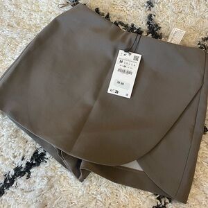 Zara Skort Size Medium